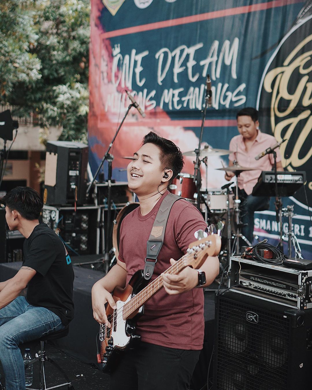 Yuli Hamdani - Gitar GuyonWaton